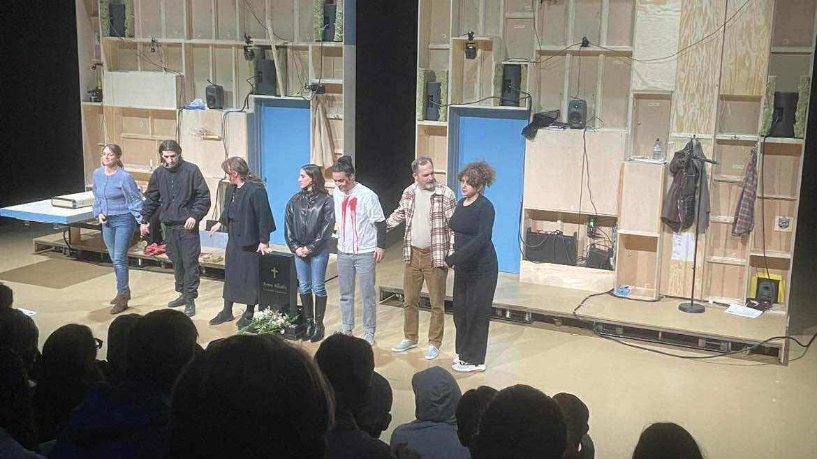 Bilden visar skådespelarna på teaterföreställningen Fear.