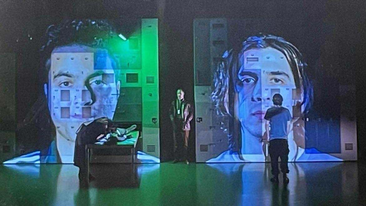 Bilden visar en scen ur föreställningen Fear.