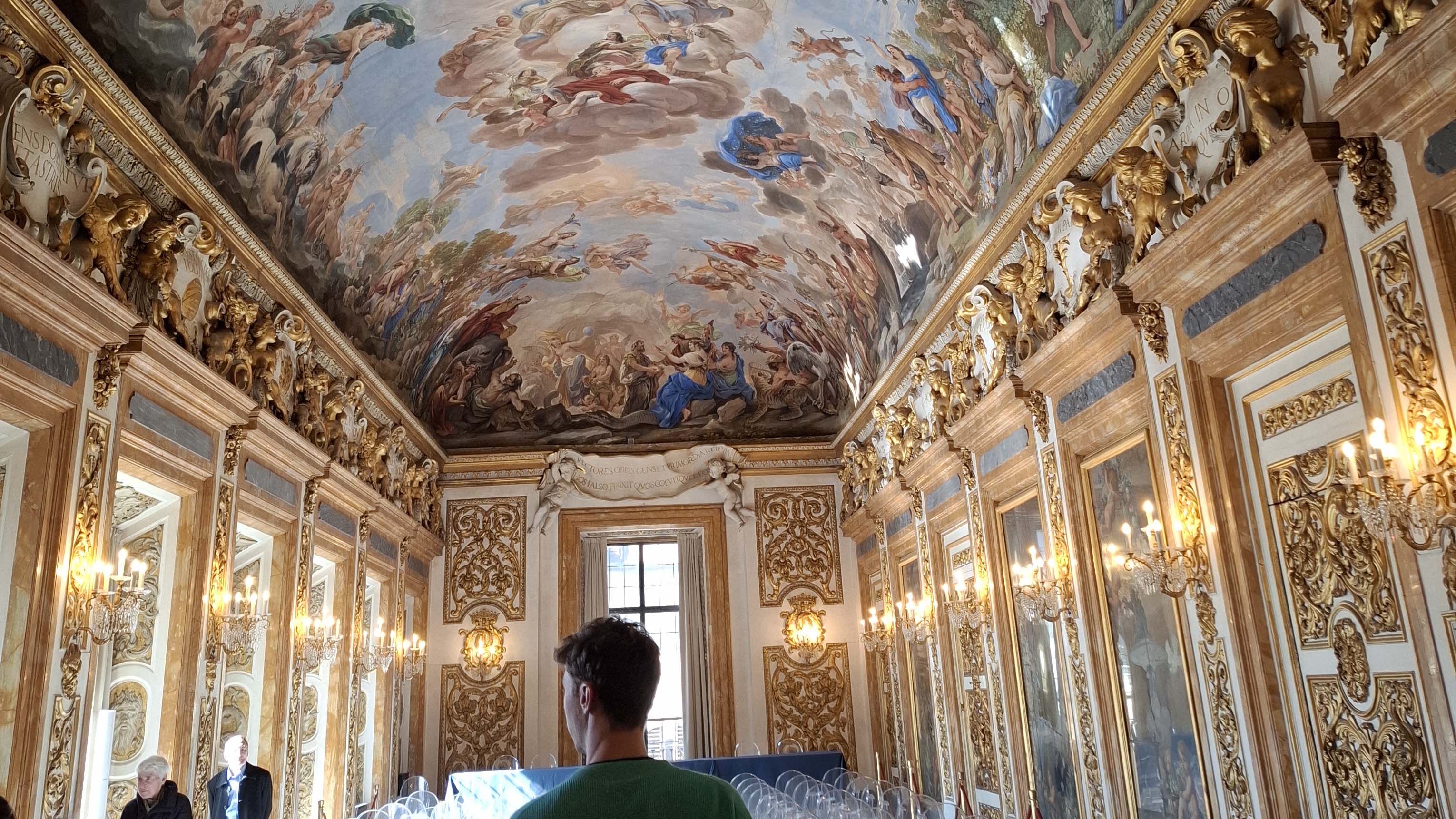 Interiörbild från ett museum i Florens.