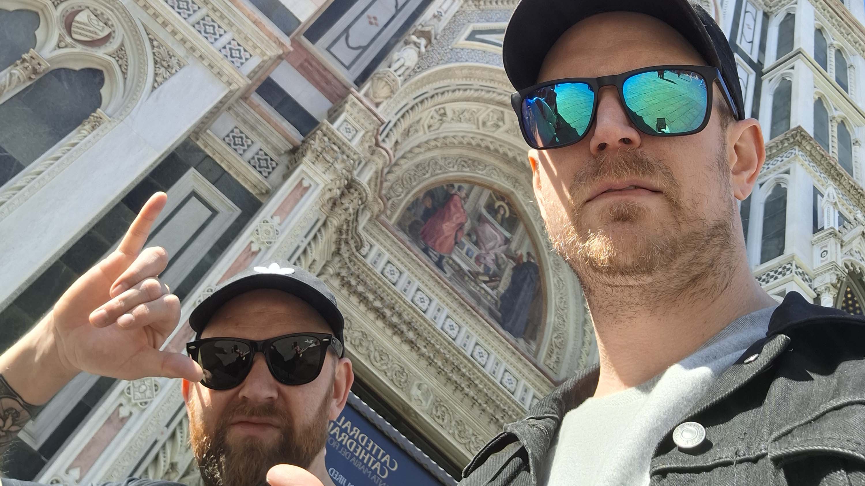 Bilden visar Jerker och Anders i ett vårvackert Florens.